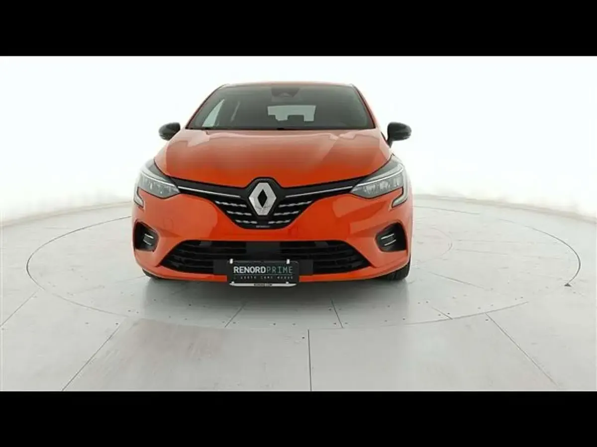 Usata Renault Clio V Techno 91 CV (66 kW) 2023 Arancio Berlina