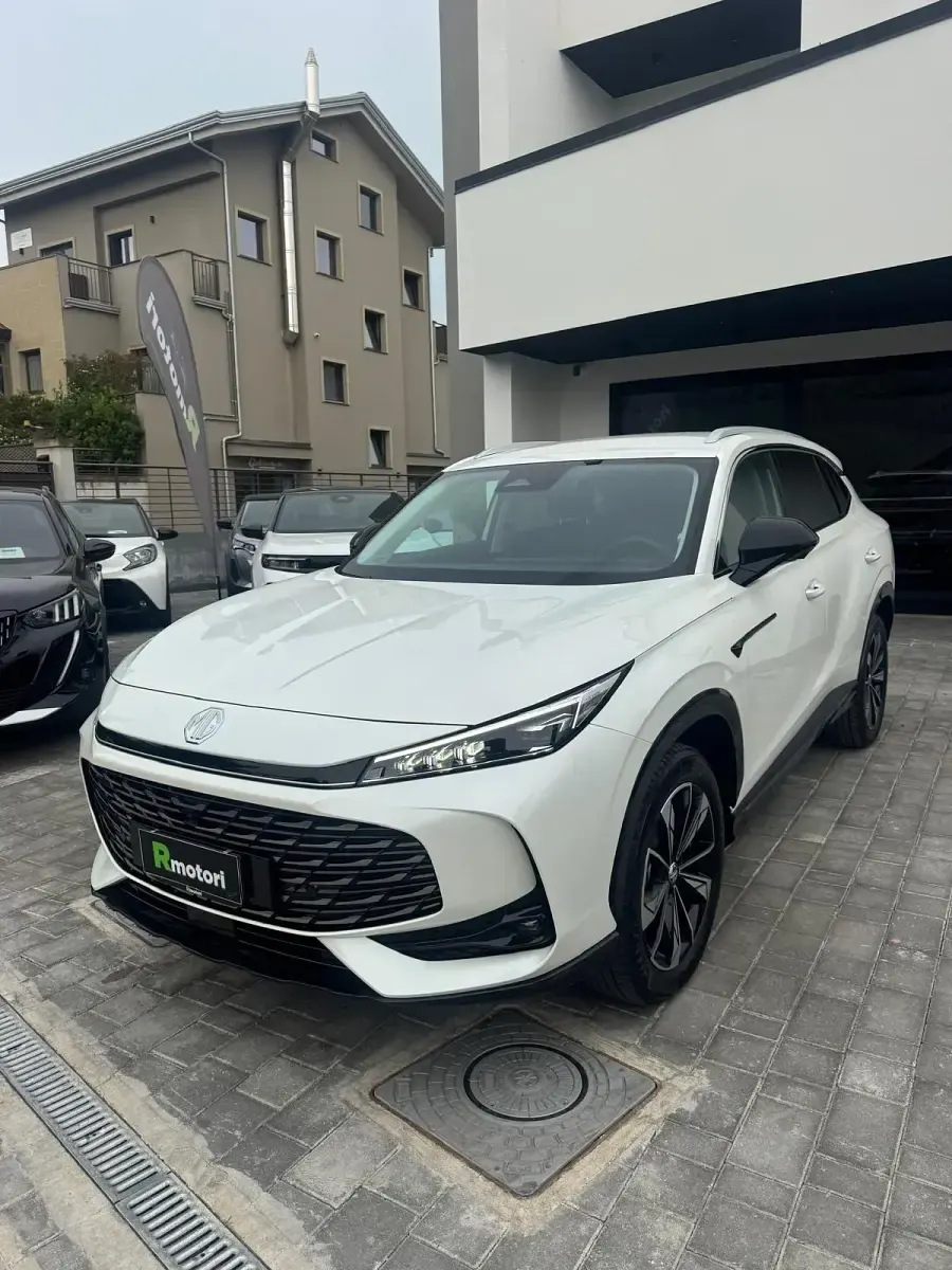 Usata MG HS Comfort 170 CV (125 kW) 2025 Bianco SUV