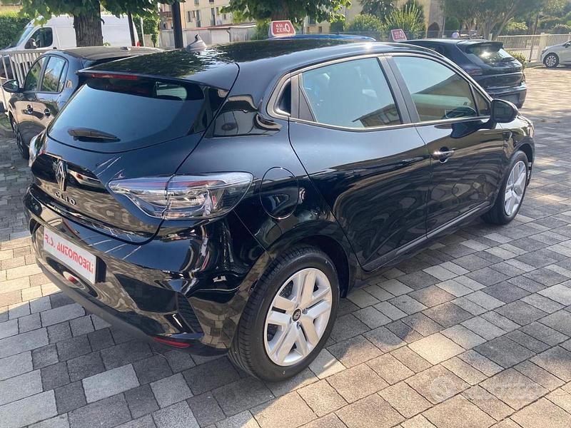 Nuova Renault Clio V Evolution 101 CV (74 kW) 2025 Nero(met.) Berlina