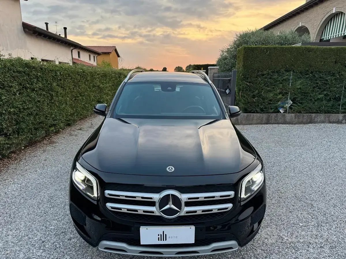 Usata Mercedes GLB220 190 CV (139 kW) 2023 Nero SUV