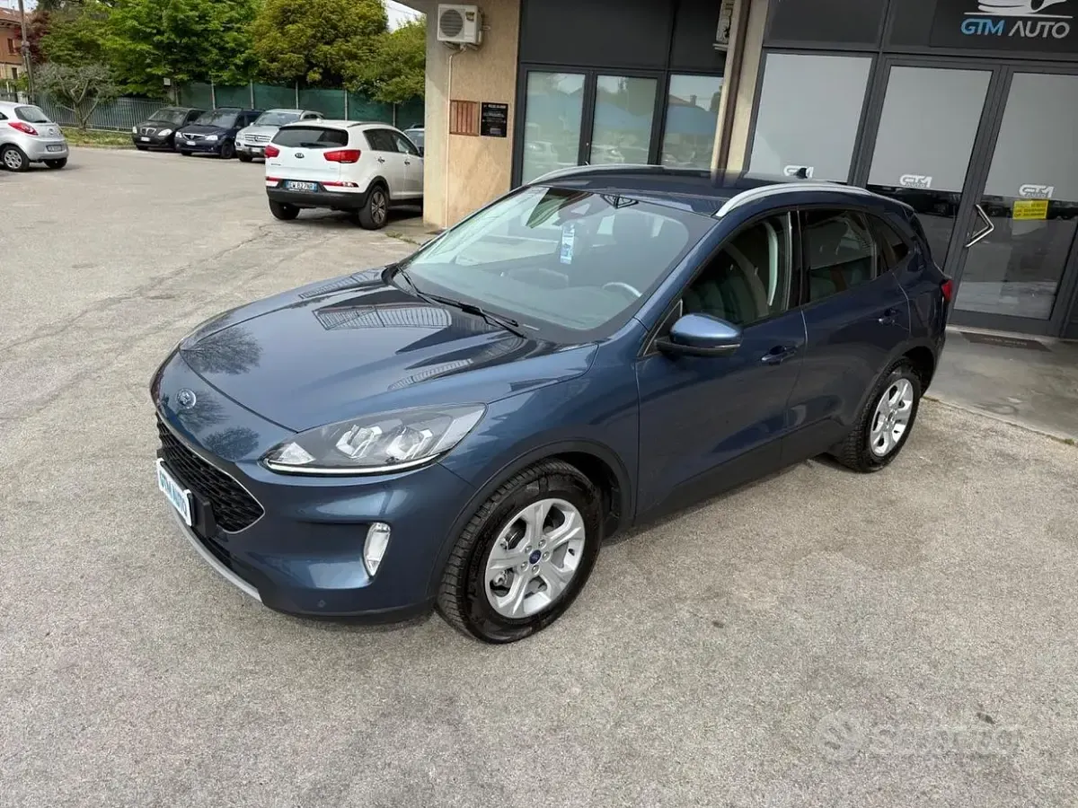 Usata Ford Kuga 120 CV (88 kW) 2021 Blu SUV