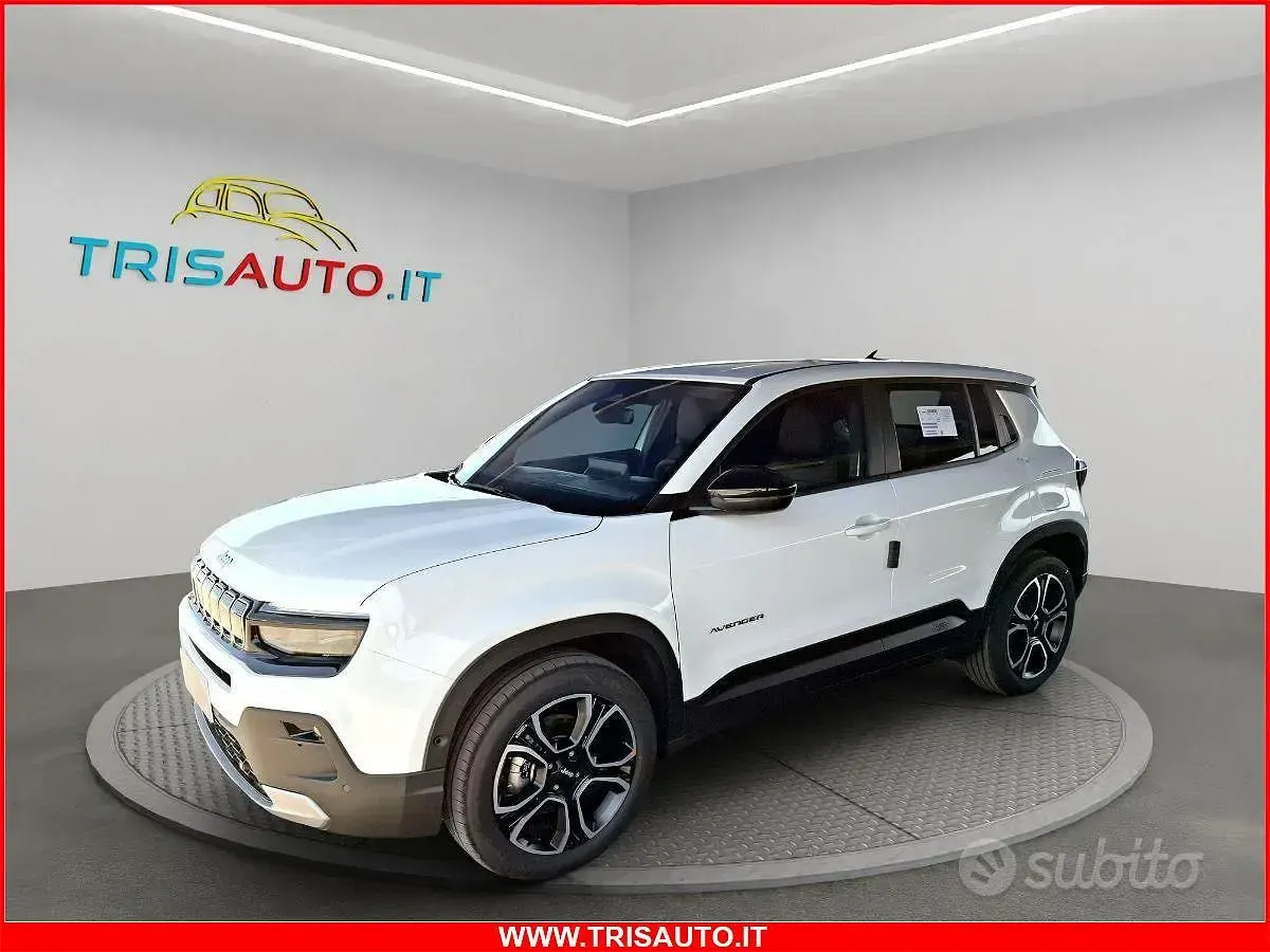 Nuova Jeep Avenger Summit 99 CV (72 kW) 2026 Bianco SUV