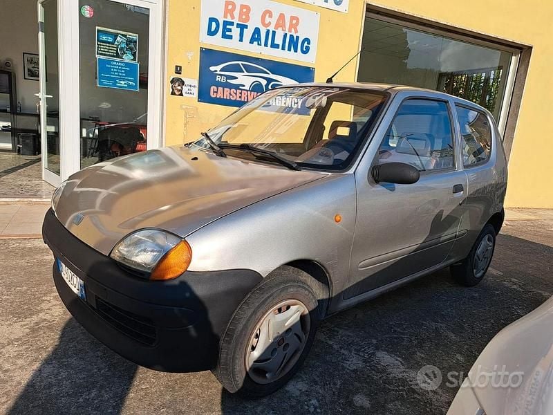 Usata Fiat 600 39 CV (28 kW) 2000 Grigio Berlina