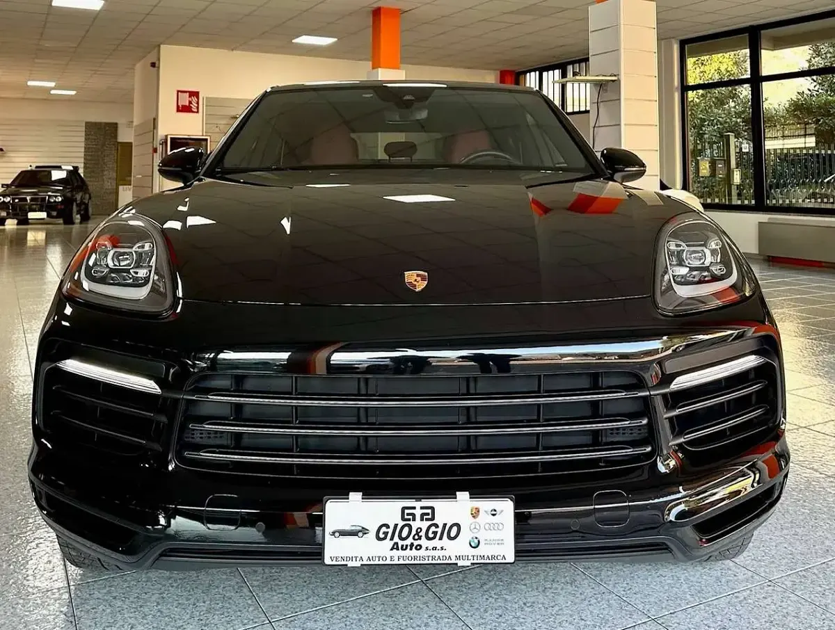 Usata Porsche Cayenne Platinum Edition 340 CV (250 kW) 2023 Nero SUV