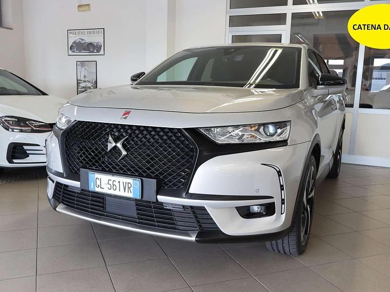 Grigio cristallo metallizzato Usata 2022 DS Automobiles DS7 Crossback Performance SUV | 23.800 € (Ottimo prezzo) - Immagine 1/4
