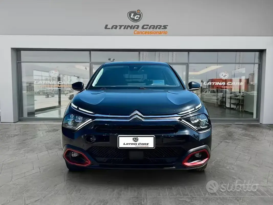 Usata Citroën C4 Shine 131 CV (96 kW) 2023 Nero SUV