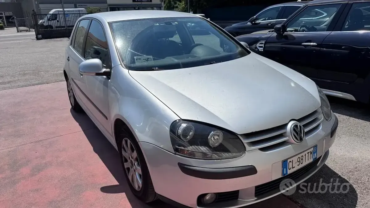 Usata VW Golf IV Comfortline 105 CV (77 kW) 2004 Grigio Berlina