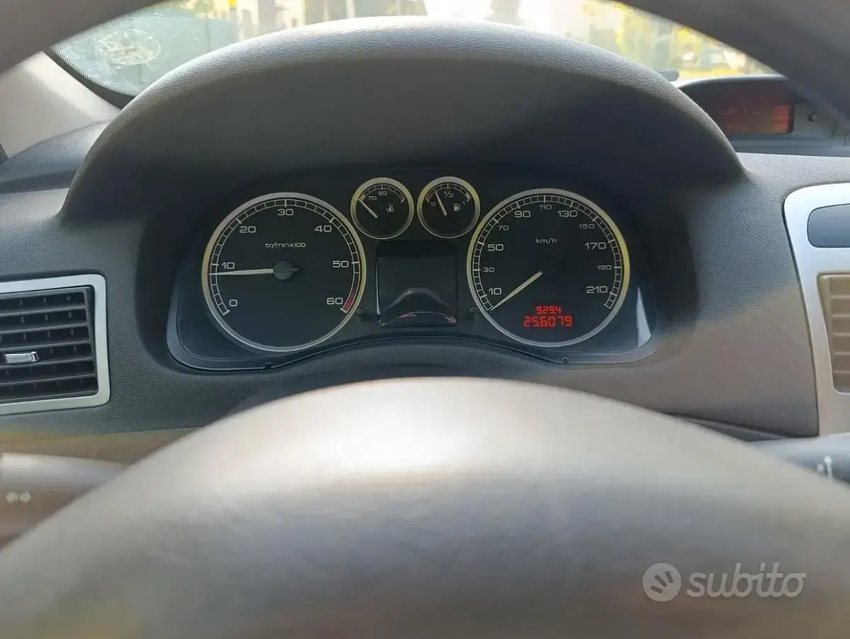 Usata Peugeot 307 68 CV (50 kW) 2005 Berlina