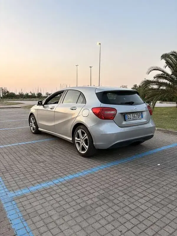 Usata Mercedes A180 109 CV (80 kW) 2014 Utilitaria