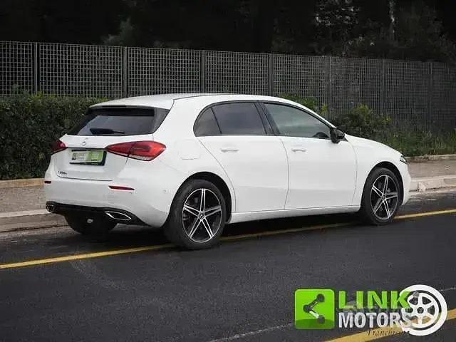 Usata Mercedes A250 160 CV (117 kW) 2023 Bianco Berlina