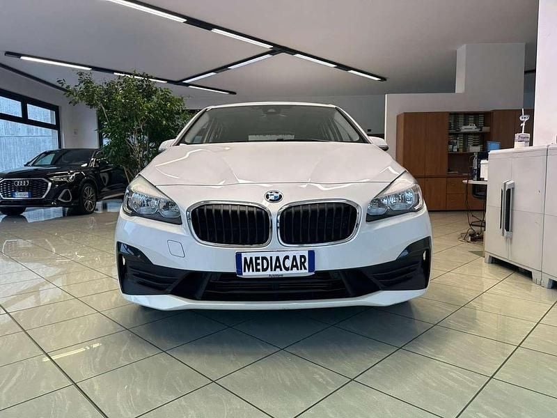 Usata BMW 218 Advantage 150 CV (110 kW) 2019 Bianco Station wagon