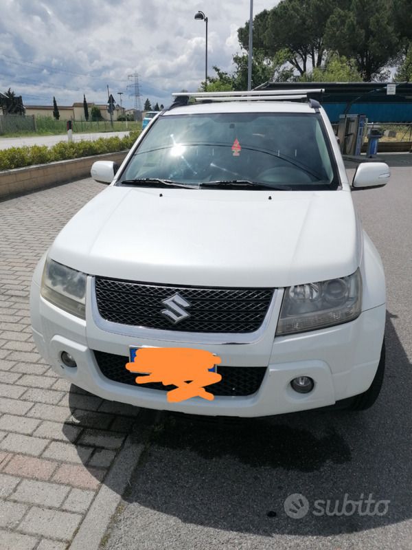Usata Suzuki Grand Vitara 129 CV (94 kW) 2011 Bianco SUV
