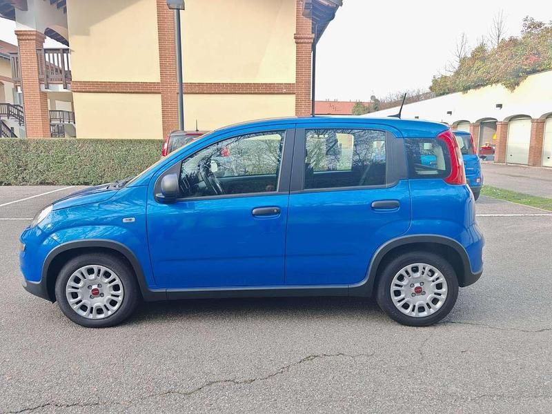 Usata Fiat Panda 69 CV (50 kW) 2024 Blu/azzurro Utilitaria