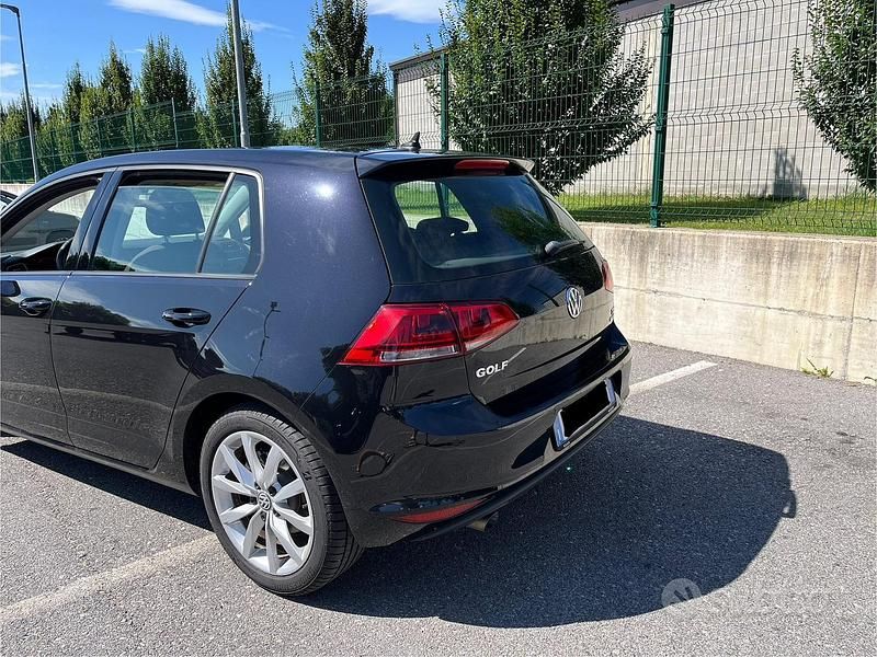 Usata VW Golf VII 110 CV (80 kW) 2014 Nero Berlina