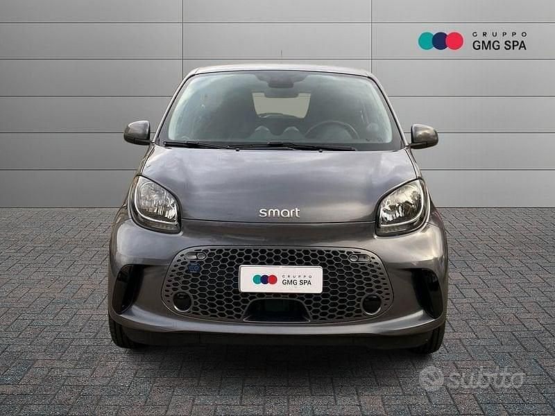 Usata Smart ForFour Electric Drive Passion 60 kW (82 CV) 2021 Grigio Berlina