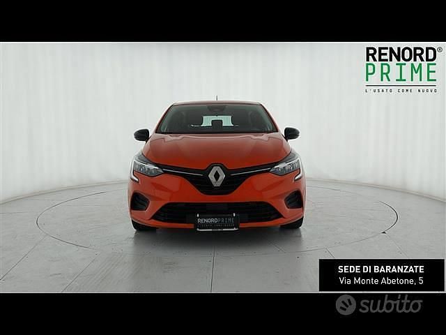 Usata Renault Clio V Equilibre 145 CV (106 kW) 2022 Arancione Berlina