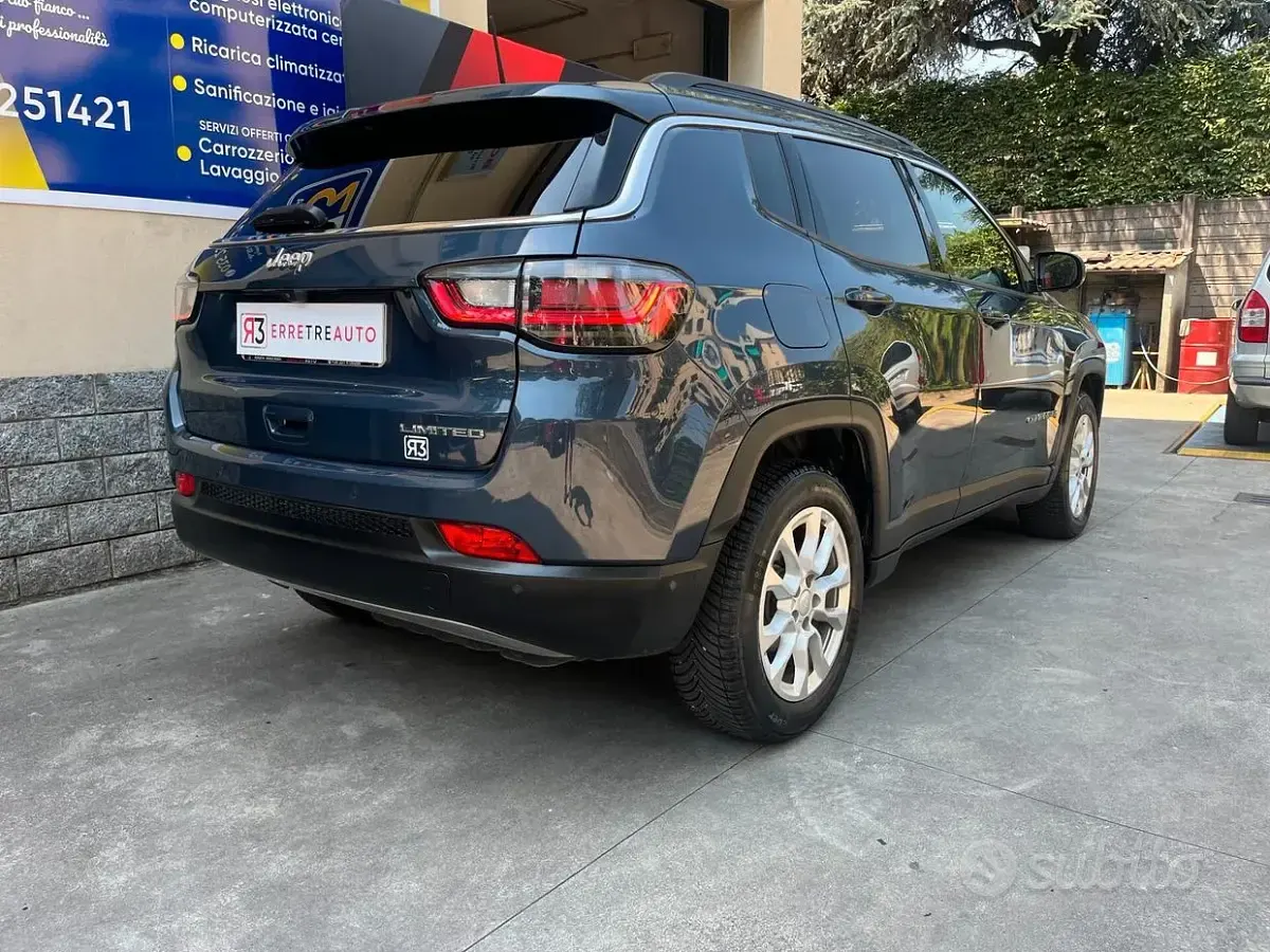 Usata Jeep Compass Limited 131 CV (96 kW) 2022 Bluazzurro SUV