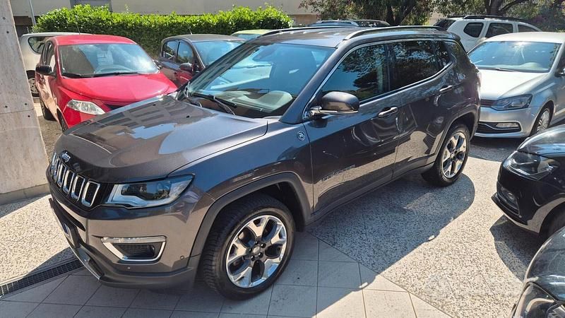 Usata Jeep Compass Limited 140 CV (102 kW) 2019 Grigio SUV