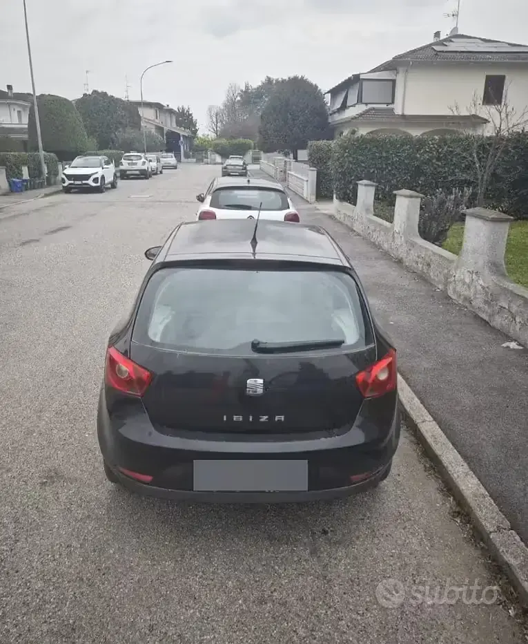 Second-hand Seat Ibiza 69 CP (50 kW) 2010 Negru Berlinǎ