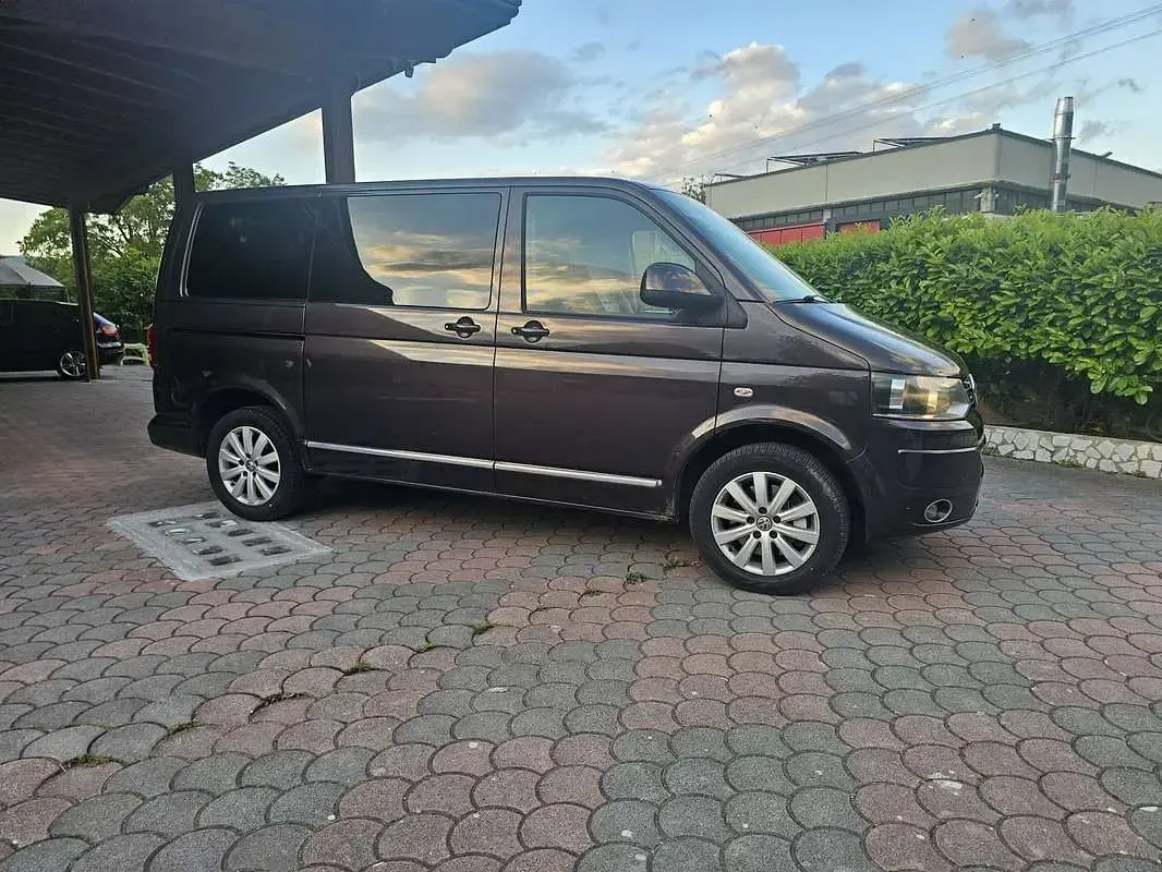 Usata VW T5 Highline 179 CV (131 kW) 2011 Furgone