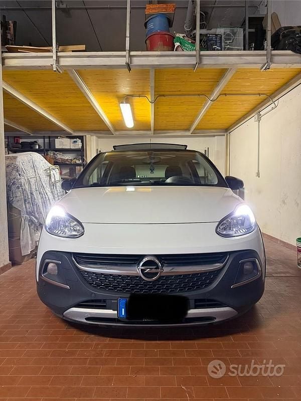 Usata Opel Adam S 180 CV (132 kW) 2017 Utilitaria