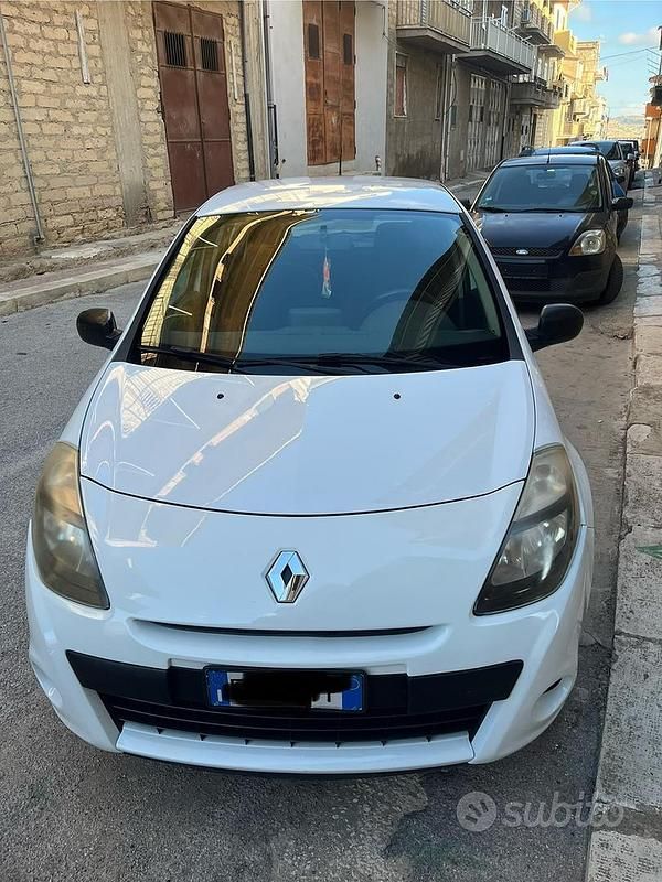 Usata Renault Clio II 2010 Bianco Utilitaria