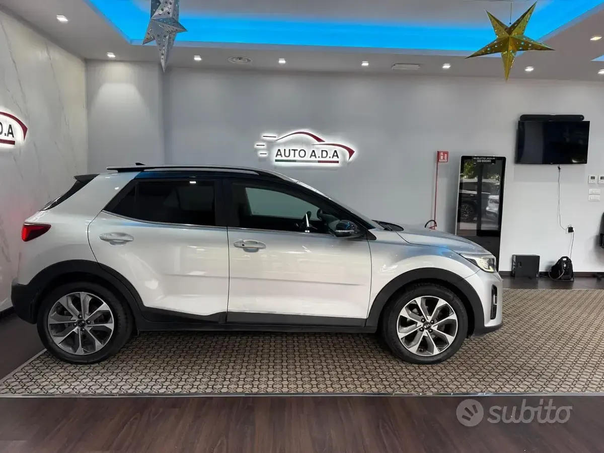 Usata Kia Stonic Style 116 CV (85 kW) 2019 Grigio SUV