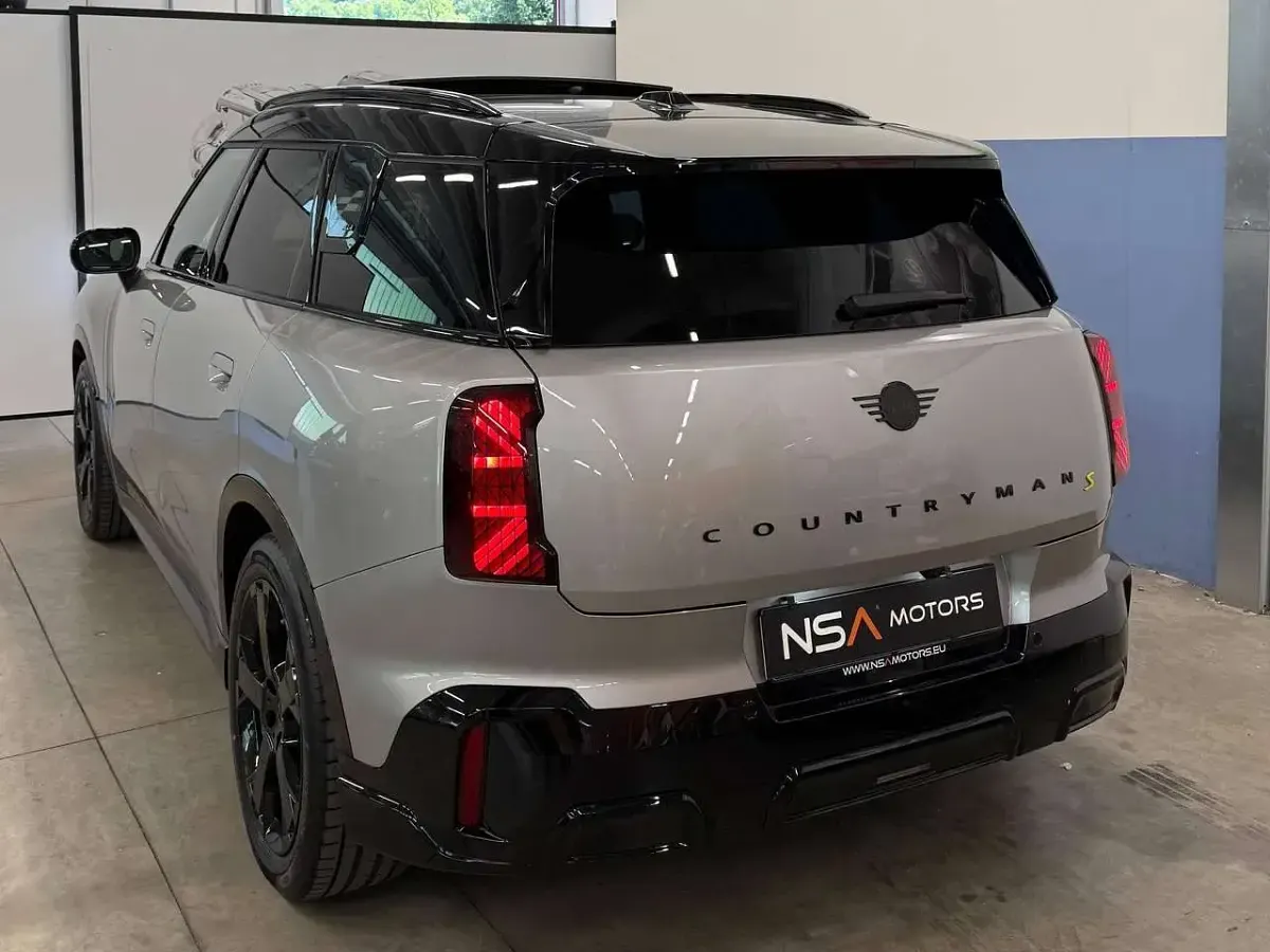 Usata Mini Cooper Countryman 103 kW (141 CV) 2025 Argento SUV