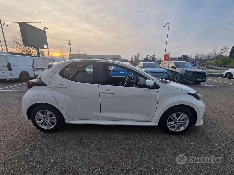 Usata Mazda 2 116 CV (85 kW) 2023 Bianco Utilitaria