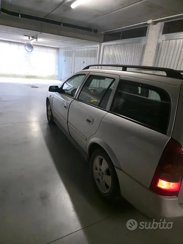 Usata Opel Astra 90 CV (66 kW) 2005 Grigio Station wagon
