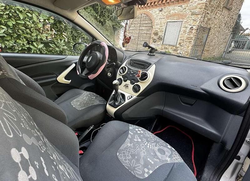 Usata Ford Ka Titanium 75 CV (55 kW) 2013 Utilitaria