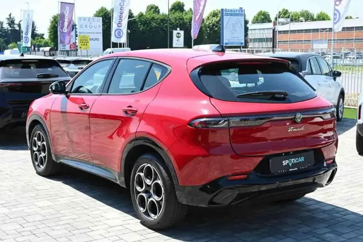 Usata Alfa Romeo Tonale Sprint 131 CV (96 kW) 2024 Rosso SUV