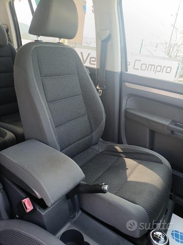 Usata VW Touran Highline 150 CV (110 kW) 2012 Nero Monovolume