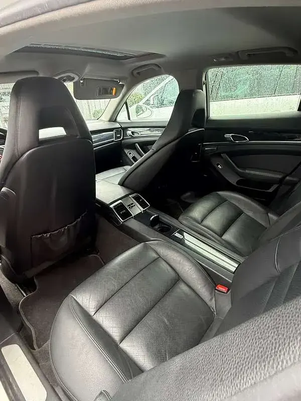 Usata Porsche Panamera Platinum Edition 250 CV (183 kW) 2012 Utilitaria