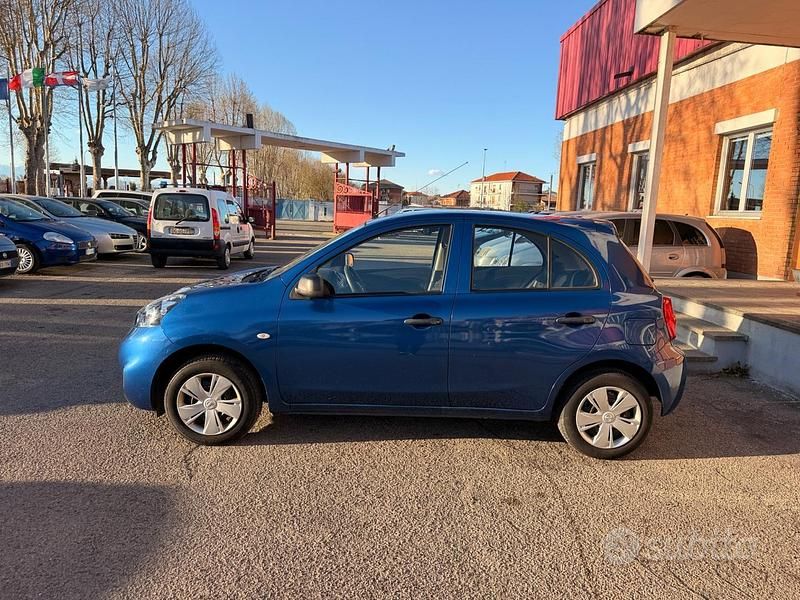 Usata Nissan Micra Tekna 80 CV (58 kW) 2014 Blu Utilitaria