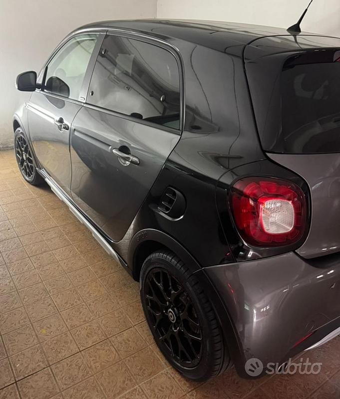 Usata Smart ForFour 2018 Grigio Utilitaria