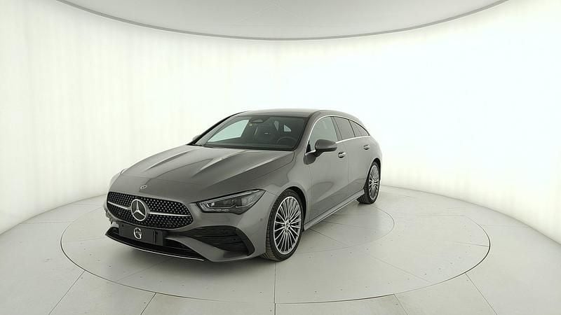 Usata Mercedes CLA200 Shooting Brake Advanced 150 CV (110 kW) 2024 Grigio Station wagon