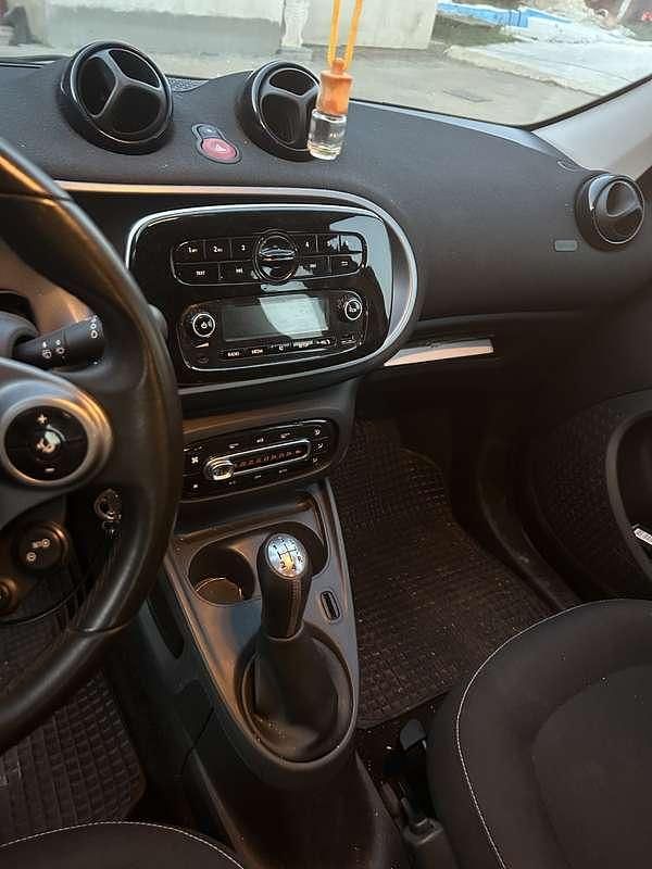 Usata Smart ForFour 71 CV (52 kW) 2019 Utilitaria