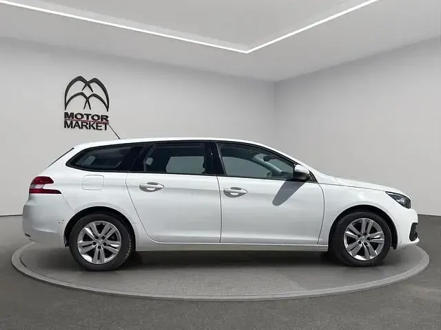 Usata Peugeot 308 SW Business-Line 102 CV (75 kW) 2018 Bianco gelato Station wagon