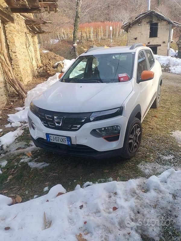 Usata 2022 Dacia Spring Utilitaria | 10.300 € - Immagine 1/4