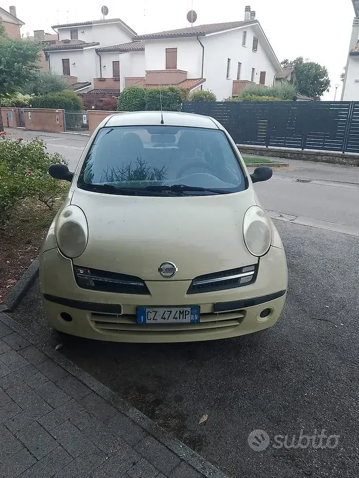 Usata Nissan Micra 65 CV (47 kW) 2006 Giallo Berlina