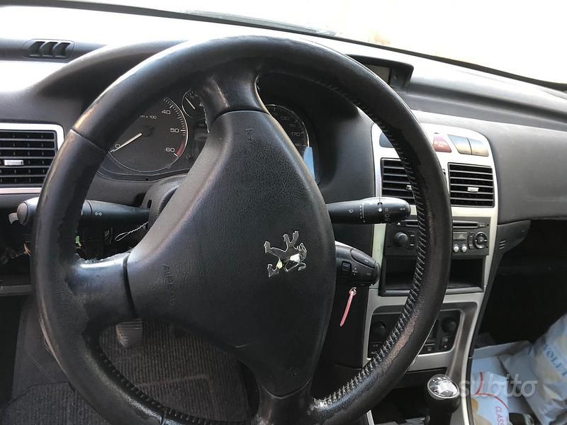 Usata Peugeot 307 90 CV (66 kW) 2006 Grigio Station wagon