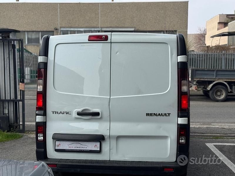 Usata Renault Trafic Zen 95 CV (69 kW) 2017 Bianco Monovolume