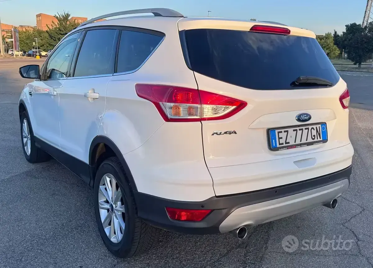 Usata Ford Kuga Titanium 150 CV (110 kW) 2015 Bianco SUV