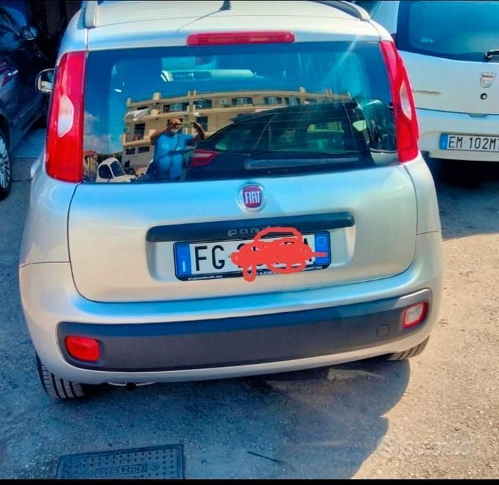 Grigio Usata 2016 Fiat Panda Due volumi | 6800 € (Buon prezzo) - Immagine 1/4