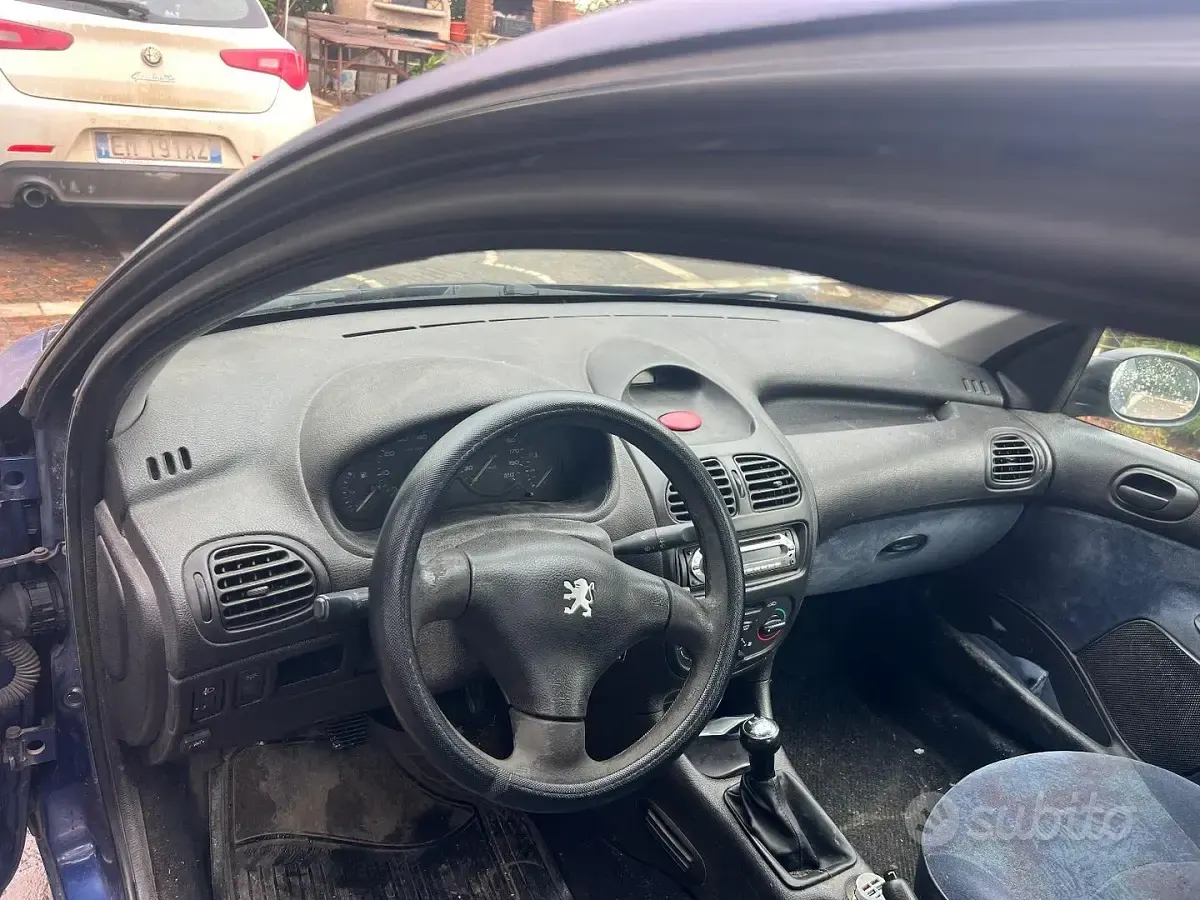 Usata Peugeot 206 2000 Blu Utilitaria