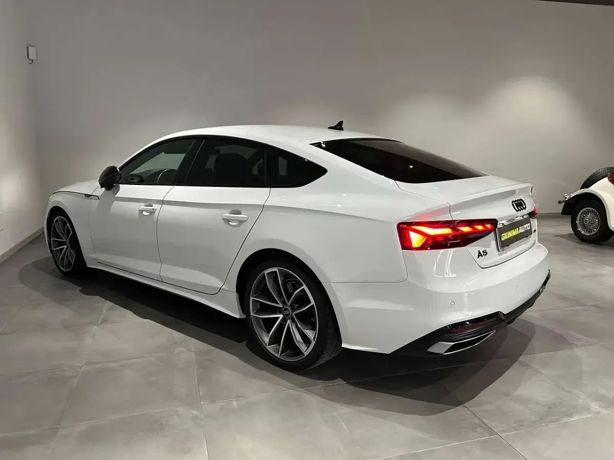 Usata Audi A5 S-Line 204 CV (150 kW) 2023 Bianco Coupé