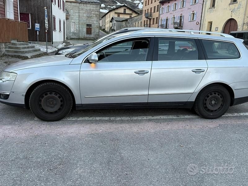 Usata VW Passat 116 CV (85 kW) 2007 Grigio Station wagon