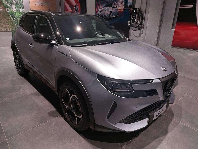 Gray Nuova 2025 Alfa Romeo Junior Edizione Speciale SUV | 31.300 € (Cara) - Immagine 1/4