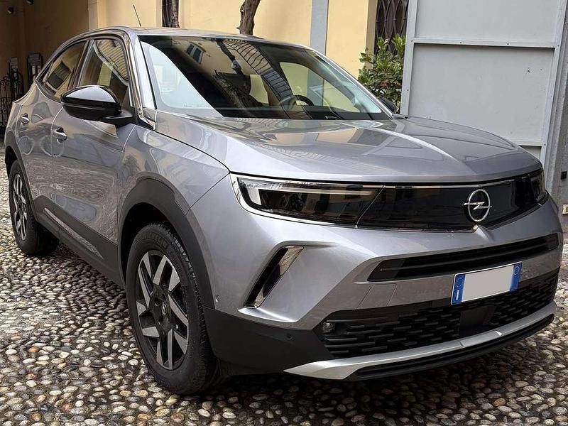 Usata Opel Mokka Elegance 101 CV (74 kW) 2021 Argento SUV
